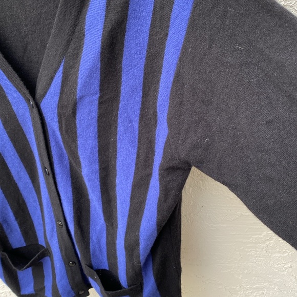 Cynthia rowley medium/large button down cardigan striped front (purple/blk) - Picture 5 of 6